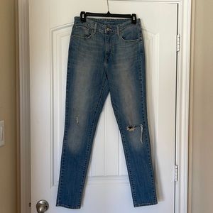 High Rise Skinny Levi Jeans